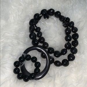 Set of necklace + 2 bracelets